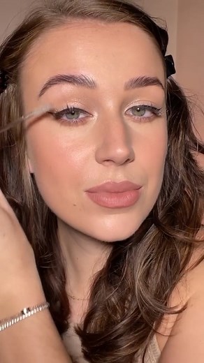 1.8K views · 41 reactions | POV: It’s date night and we just made your look 10x easier with our multi-use makeup. So what’s the perfect highlight? One that can be used on your high points AND for an extra twinkle on the eye.✨栗 : @charloteebirdx_ Available online at https://www.target.com/s?searchTerm=physicians+formula | Physicians Formula | Facebook