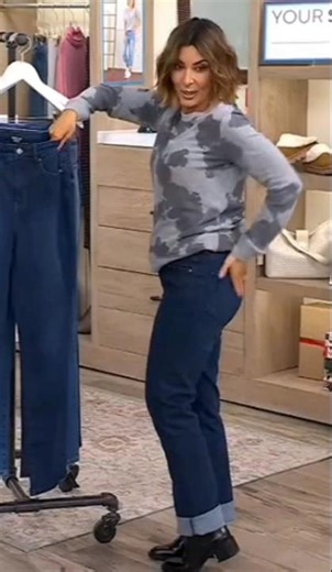 QVC host Amy Stran modeling jeans 8771