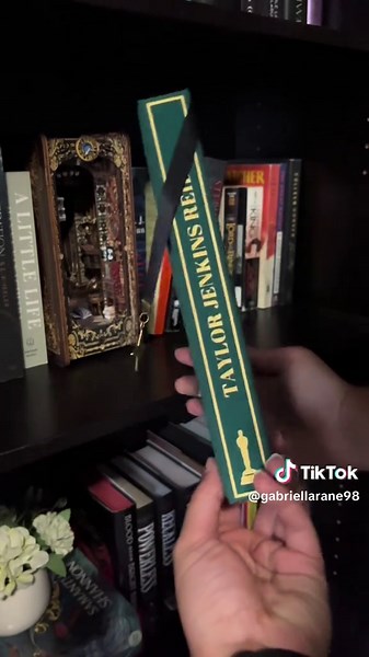 Bookbinding Art: Transforming Literature