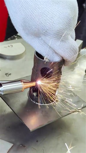 DXTECH handheld Laser Welding Machine 🚗Portable & Tough - Built-in casters for workshop/on-site use; smart cooling runs 24/7 steadily. 💡3-in-1 Versatility - Weld, cut, and rust-remove—one machine for multiple tasks! 💰Great Value - Start from $5000 for pro-grade power—ideal for small shops & repair teams! Any inquiry about the machine is welcomed! 📞: 8615610139180 #laserweldingmachine #laserwelder #handheldlaserwelder #dxtechlaser | Dxtech Lasers Europe