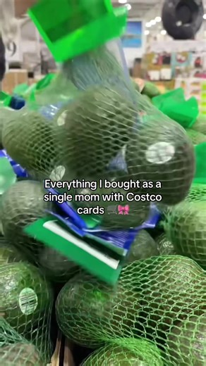 Here’s how too can claimed the card👇💕 1) Go to “Costco•WinterDeals•Online” 2) Click on “Apply Now” 3) Complete 2 to 5 deals 4) Check your email and redeem your reward ✨ #groceryshopping #costco #budgetshopping #moneysavingtips #giftcards