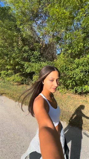 It’s such a beautiful day 😍 | Lei.Lyn