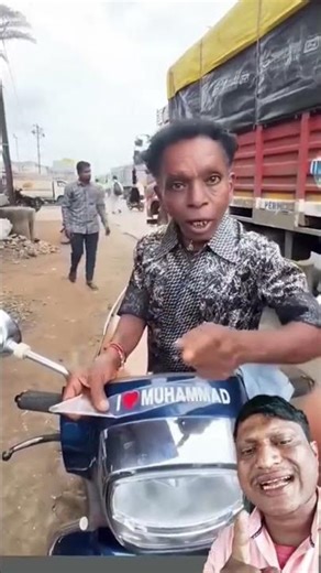 Hindu bhai sticker bike per #hindu #bhai #muslim #shorts #support #trending #reels