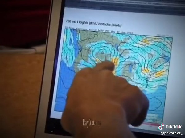 Storm Chaser Adventures on Roblox: Twister Challenge