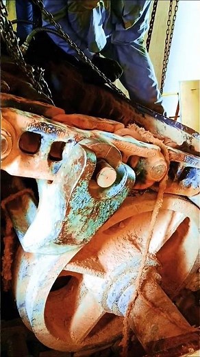 dozer track pin press | aprons feeder pin dismantling #dozer#chainlink#chainsaw #apron#apronfeeder