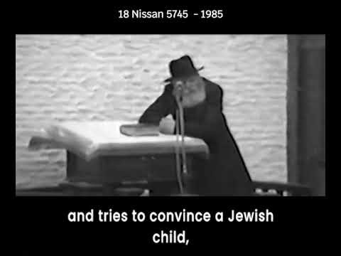 Lubavitcher Rebbe: "Recognizing the Fool!" RebbeDaily #3544