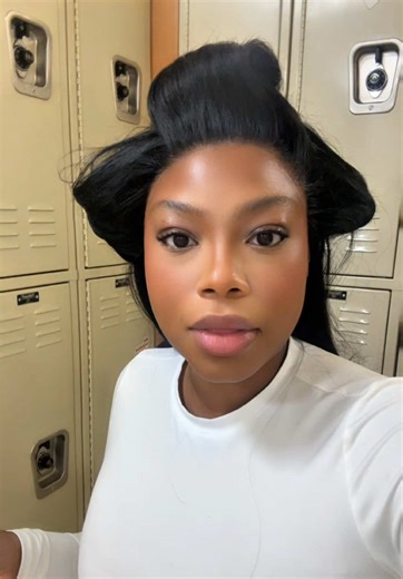 Navigating Messy Coworker Dynamics at Work