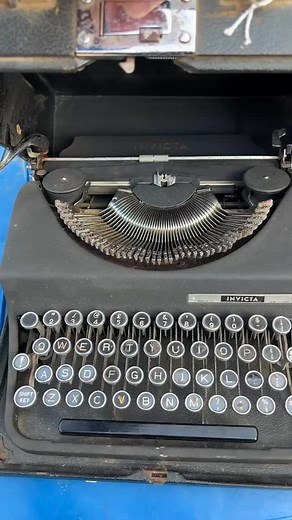 #vintage #typewriter #officework #secretary #writer | Scavengers antiques and salvage
