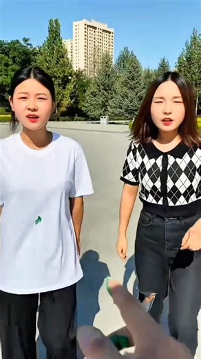 😱 A Poor Artist Turned a Stain into a Masterpiece 😱 Sister Was Shocked ❤️"#shorts