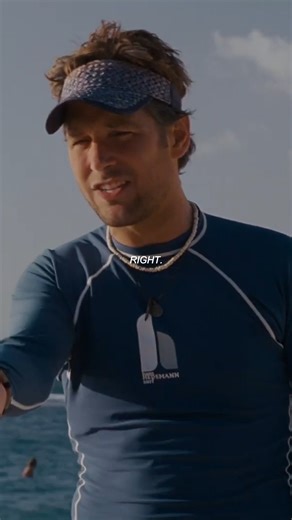 Moments in Cinema on Instagram: "Forgetting Sarah Marshall (2008) Paul Rudd improvised most of his lines as the clueless surf instructor, including “When life gives you lemons, just say f** the lemons and bail.”* Jason Segel struggled to keep a straight face during filming, making it one of the funniest moments in the movie. . . . . #ForgettingSarahMarshall #PaulRudd #JasonSegel #MovieFacts #BehindTheScenes #ComedyMovies #CultClassic #FunnyMovies #FilmLover"