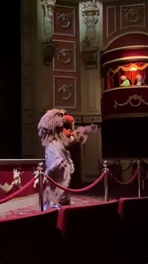 ✨ Rando Video! ✨ Anyone miss Sweetums running out during MuppetVision 3D? I know I do