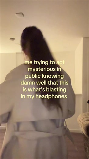 Petition to normalize listening to 5 men barking 🤞🤗 #txt #tomorrowxtogether #kpop #bighit #headphones