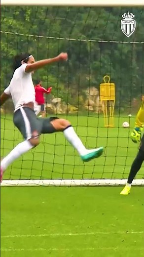 Le but INCROYABLE de Falcao à l'entraînement #asmonaco #falcao #training