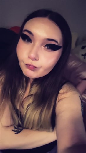 Demon Eye Filter Makeup Tutorial