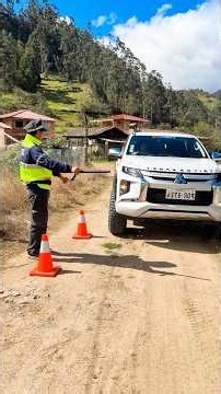 Cuando la POLICÍA se cree más lista que tú! 👮‍♂️📱🤣 (Le falló el truco) - Jushito #humor #comedia