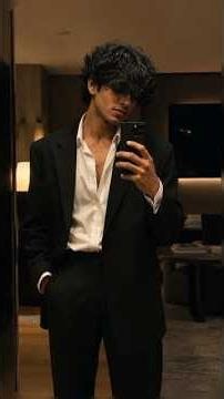 Cinematic Mirror Selfie AI Photo Editing Prompt | Ultra Realistic ChatGPT Image Prompt