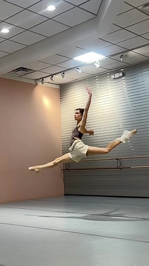 Unintentional Video Loop by Lily Janneck