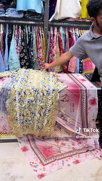 PRICE: PKR 6500 (Presenting MK wears Designer Embroidered Three -Piece DETAILS: Very Unique and Beautiful embroidery Designer Shirt with Neck patch and damn cutwork with Flappers/Trousers BRAND: MK WEARS SIZE OPTIONS: Small Medium Large MEASUREMENTS: Chest Size: Small: 19 Medium: 21 Large: 23 Shirt Length: 44 Sleeves Length: 21 Trousers Length: 38 STUFF: lawn WHAT'S INCLUDED? lawn embroidery shirt HOW TO ORDER: For online orders, kindly contact from 1 PM to 12PM on Business WhatsApp: 📲 03319919