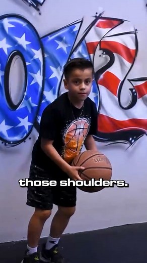 Improve Your BALL HANDLING in One Minute ☝️ #ballhandling #ballhandlingdrills #basketballtraining | ILB Basketball Training