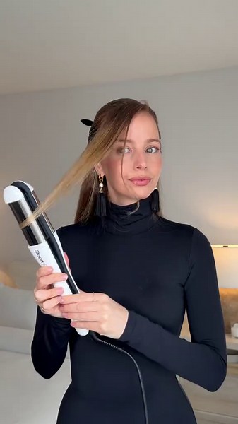 Easy half up hairstyle with a hair stick🖤 Somehow, I woke up with better hair than I went to sleep with. Two pumps of @Kérastase Chronologiste Overnight Youth Serum through the mid-lengths and ends before bed, twisted into a loose bun, and that was the entire prep. I love how applying it the night before leaves my hair feeling soft, shiny, and ready to style in the morning. #kerastasepartner #hairstick #hairstyle #longhairstyles #hairtutorial