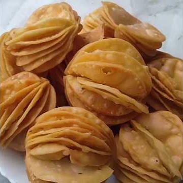 How to Make Perfect Flower Mathri at Home! | Easy Flower Mathri Recipe Anyone Can Try!