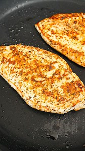 Juicy Pan Seared Chicken Breasts! Comment “CJ Recipe” for the full recipe with all of my KEY tips sent straight to your inbox (make you follow me and your message requests are open to ensure you receive it)! I can’t tell you how many times I’ve messed up chicken breasts in the pan - they’re either burnt on the outside and raw on the inside or just so dry. I’m breaking down how to get perfectly juicy chicken breasts every time - you’ll never need to use another pan seared method again! https://cj
