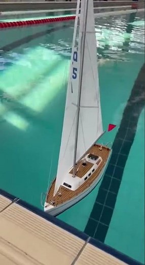 RC Sailboat Navigating a Pool Like a Pro! ⛵️ #RCSailing #SailboatAdventures