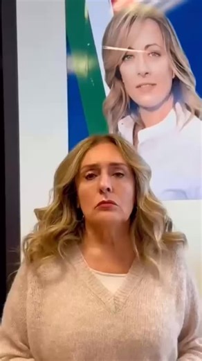 La mentalità sessista di Landini che dà della “cortigiana” al Premier Meloni! #lillilauro #pervoiconvoisempre #genova | Lilli Lauro