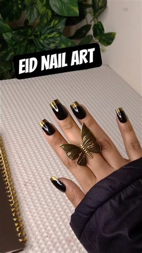 golden and black fancy nail art at home #nails #nailart #goldennail #blacknail #fancynail #athome