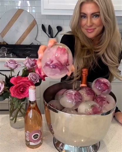 These are stunning! 🌷 | Tyla