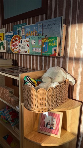 JAS HAMILTON on Instagram: "And just like that it’s time to transition from our mini crib to the full size for our growing girl! Love how the @nestig crib will continue to grow with Drew well into her toddler years when the full size crib one day turns into a big girl toddler bed! #firsttimemom #crib #10weeksold #nestig"