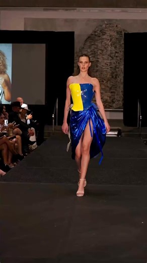 ⚡Energy. Style. Power. All in one night⚡ Runway 817 is bringing the heat to the Fort Worth Stockyards. Gorgeous models. Stunning designs. Unmatched energy🔥 Model applications are open — your moment starts here! A special thank-you to our incredible Venue Sponsor, @stockyardsstationevents for opening their doors to this unforgettable experience, and to Kyla Self @_klself for her amazing support and partnership🤍 ⚜️Designers: @nicolemoan @lyzafayefashionhouse @katy_knitt_elite 📸Video by @apnfash