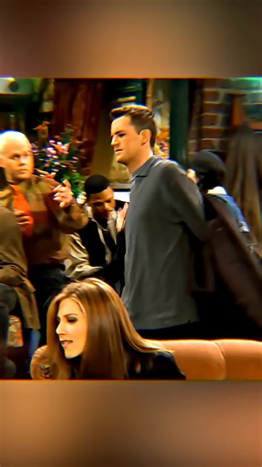 Chandler got hypnotized.🤣#viral #edit #shorts #friends #funny