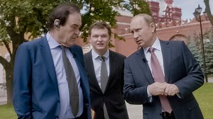 Oliver Stone : "Ma stratégie consistait à apprendre à connaître Vladimir Poutine" - Télé 2 Semaines