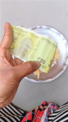 OMG I GOT SO MANY GIFT IN 5 RUPEES ADHAR CARD KACHARI GIFT PACKET#youtubeshorts #food #shorts