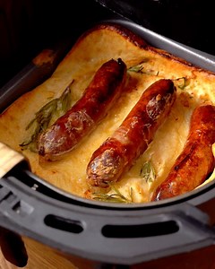 61K views · 96 reactions | Air Fryer Toad In The Hole Hack by @Emsfoodiefix So much faster & easier to make than in the oven. #airfryer #airfryerrecipes #toadinthehole #tasty | Tasty UK | Facebook