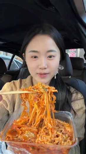 Fast eating mukbang #fasteating #mukbangs #foodies #viral #trending