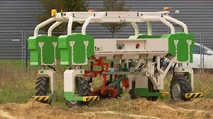 VIDÉO - Agriculture : des robots dans les champs pour désherber sans pesticides