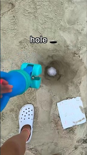 I FOUND FIDGETS at the BEACH! 😱🏄‍♀️🏖️👙 *weird squishy fidgets*