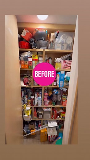 ✨ Transformation Thursday ✨ Kitchen pantry makeover! Let’s get...