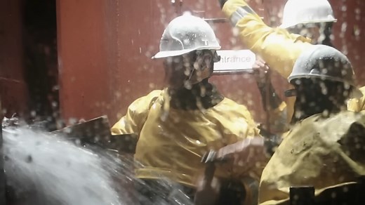 The wave that sank the world’s largest oil rig