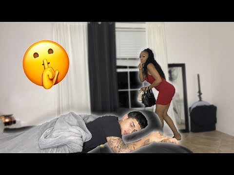 SNEAKING OUT THE HOUSE IN THE MIDDLE OF THE NIGHT PRANK ON BOYFRIEND!