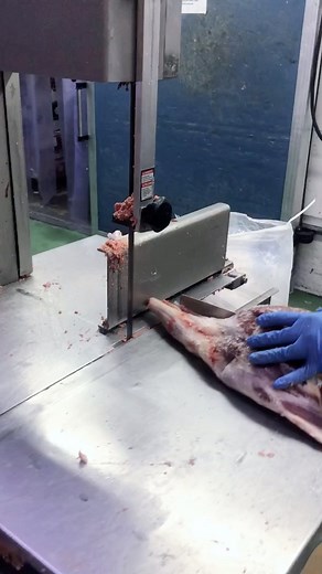 7.6K views · 38 reactions | leg mutton cutting skills machine export manshorts #fuoryou #reelsvideoシ #videoviral #Amazing #shorts #giftgiving #followersreels #facebookreel #viralfb | Cuts Meat Cutting | Facebook