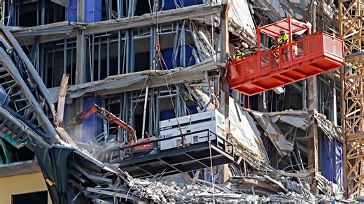What caused the Hard Rock Hotel collapse in New Orleans