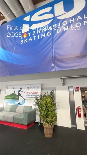 Sofya Titova Figure skating on Instagram: "#когдаверишьиждешь Мой первый турнир в этом сезоне! ISU Junior Grand-Prix of figure skating Varese 2025"