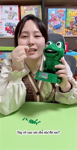 Review bộ đồ chơi ếch cắn tay#funnyshorts #dochoitreem