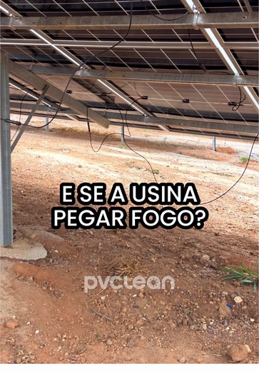 Vai pagar pra ver? 🤯🔥 Cabos soltos em uma usina não são apenas desorganização — são risco real de curto-circuito e até incêndio. É por isso que existe o PV Grampo da PV CLEAN, o seguro mais BARATO da sua usina! ✅ Mantém os cabos organizados ✅ Aumenta a segurança da usina ✅ Garante mais performance no sistema 💰 E custa menos de R$1,00 por peça! 🔗 Click no link da bio e adquira suas unidades. #energiasolar #tecnologiasolar #limpezasolarfotovoltaica