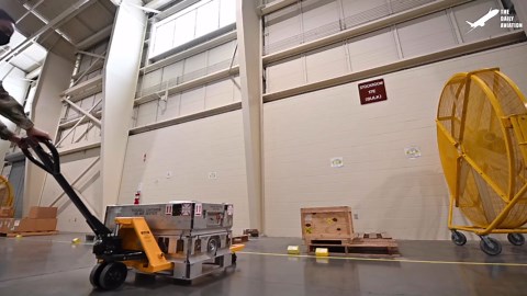 Inside US Air Force Warehouse Changing C-17’s Gigantic Tires