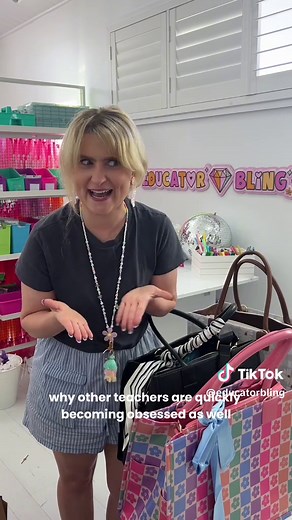 Ultimate Designer Bag for Teachers: Function Meets Style