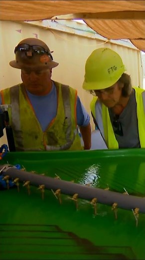 Freddy Dodge demonstrates how much gold a finishing table can bring in | Gold Rush: Mine Rescue